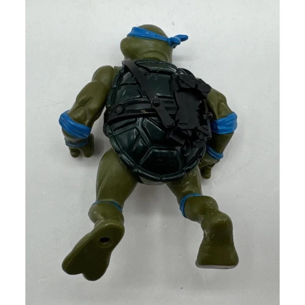1988 Teenage Mutant Ninja Turtles TMNT Leonardo Action Figure W/ Belt